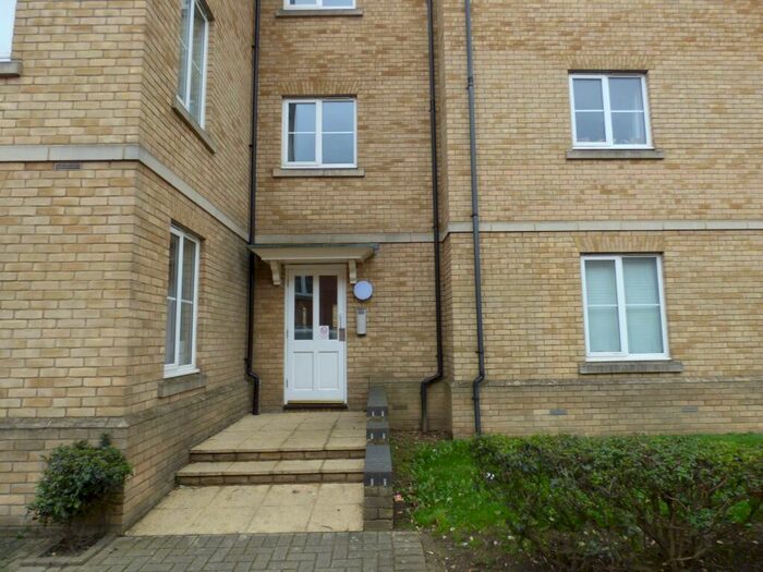 2 Bedroom Flat To Rent In Clarendon Gate, Mill Road, Colchester, CO4