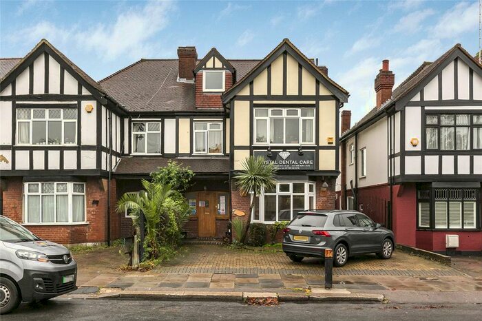 Studio To Rent In Durnsford Road, Bounds Green, N11