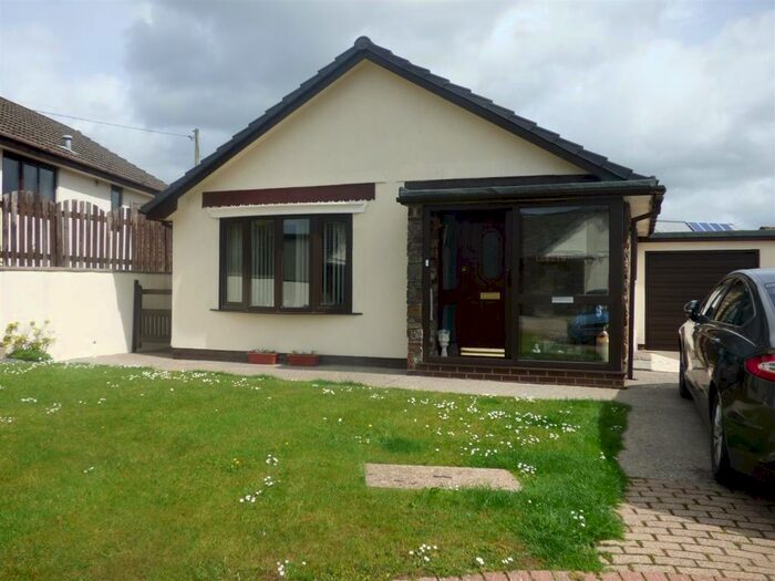 2 Bedroom Bungalow For Sale In Heol Penllain, Peniel, Carmarthen, SA32