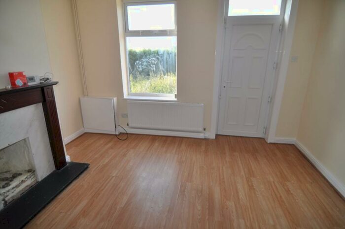 2 Bedroom House To Rent In College Terrace, Darfield, S73