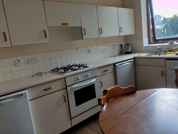 3 Bedroom Flat To Rent In Ashley Street, Glasgow, G3