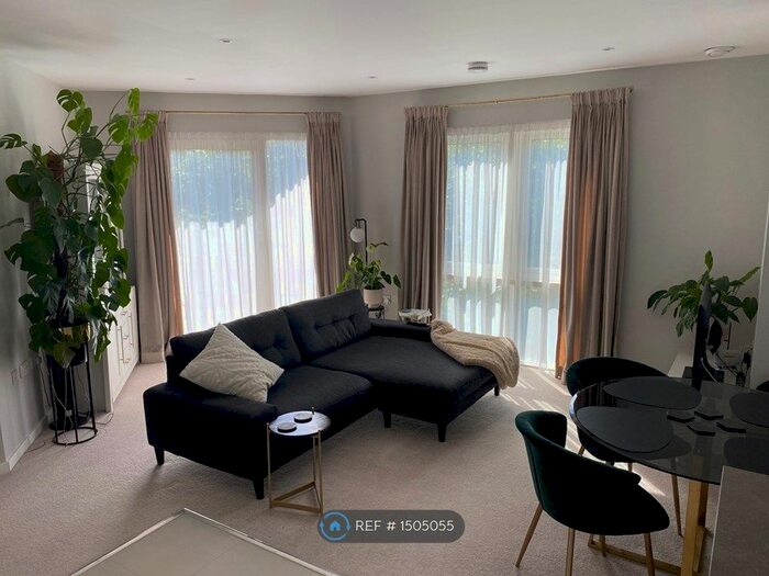 2 Bedroom Flat To Rent In Juniper Drive, London, SW18