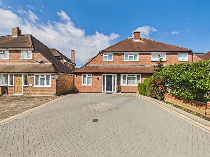 4 Bedroom Semi Detached House For Sale In South Park Way, Ruislip, HA4