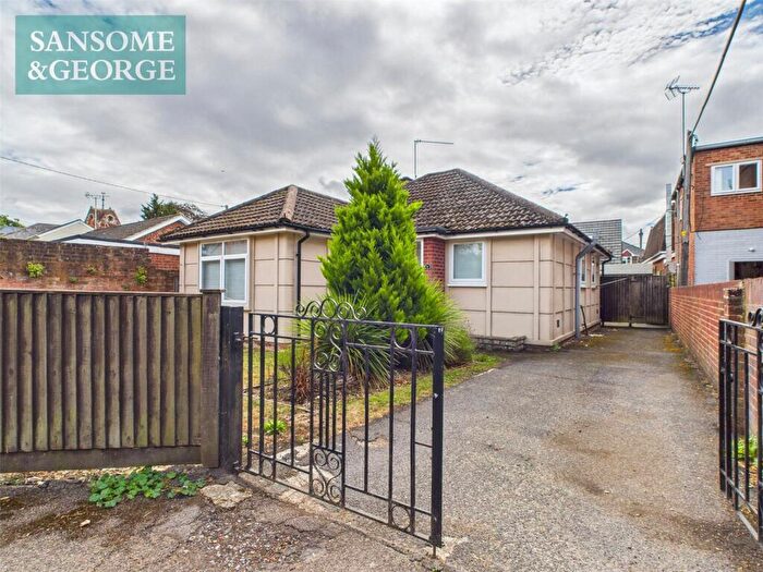 3 Bedroom Bungalow For Sale In Victoria Road, Mortimer Common, Reading, Berkshire, RG7