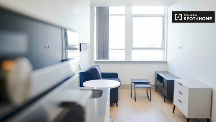 1 Bedroom Flat To Rent In Imperial Dr, HA2