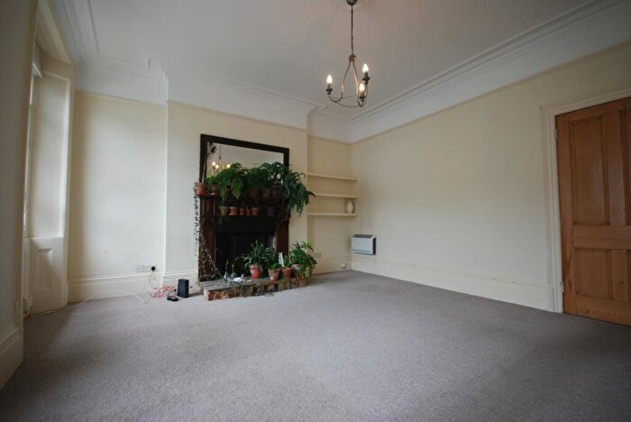1 Bedroom Flat To Rent In Roundhill Crescent, Brighton, BN2