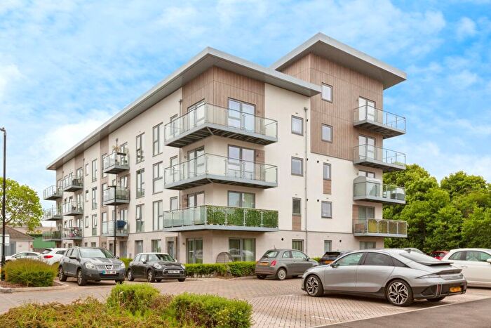 2 Bedroom Flat For Sale In Vicus Way, Maidenhead, Berkshire, SL6