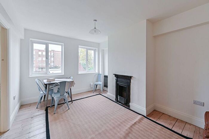 1 Bedroom Flat For Sale In Kimber Road, Wandsworth, London, SW18