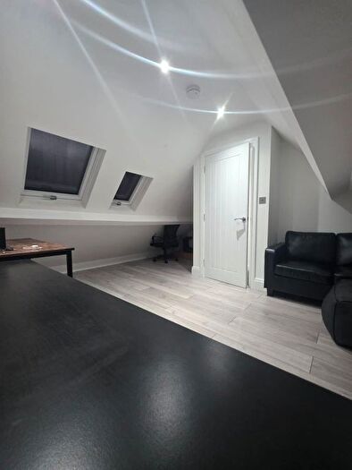 1 Bedroom Flat To Rent In Green Lane, Dagenham, RM8
