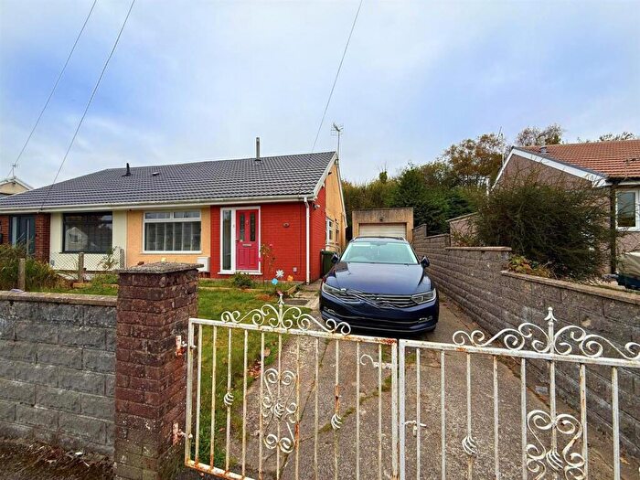 2 Bedroom Semi-Detached Bungalow For Sale In Bryn Onnen, Penderyn, Aberdare, CF44