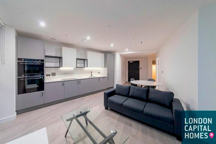 1 Bedroom Flat To Rent In Rm/Flat Willowbrook House, London, N4