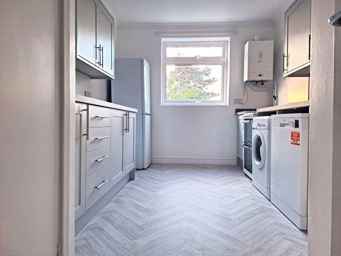 2 Bedroom Flat To Rent In Cambridge, CB4