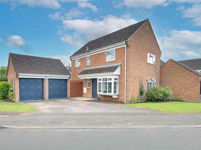 4 Bedroom Detached House For Sale In Sweetings Road, Godmanchester, Huntingdon, PE29