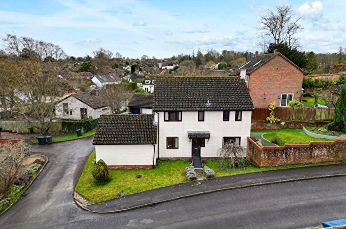 4 Bedroom Detached House For Sale In Hillside, Abbotts Ann, Andover, SP11