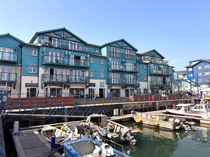 2 Bedroom Flat For Sale In Pierhead, Exmouth, EX8