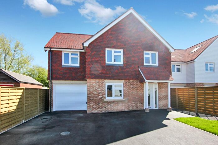 4 Bedroom Detached House For Sale In Rye Road, Brookland, TN29