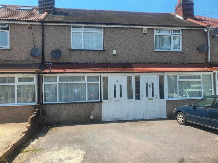 2 Bedroom Terraced House To Rent In Lansbury Drive, Hayes, Middlesex, UB4