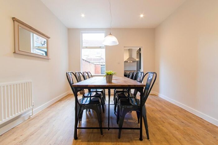 8 Bedroom Terraced House To Rent In Langdale Road, Liverpool, L15