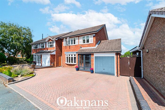 3 Bedroom Detached House For Sale In Wenlock Close, Halesowen, West Midlands, B63