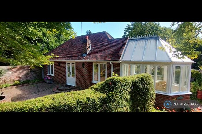 1 Bedroom Bungalow To Rent In Ford Manor Road, Dormansland, Lingfield, RH7