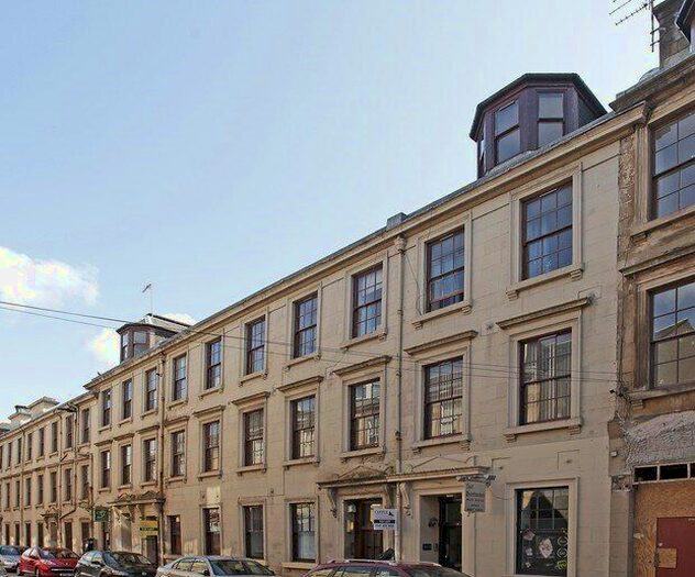 2 Bedroom Flat To Rent In Forbes Place, Paisley, Renfrewshire, PA1