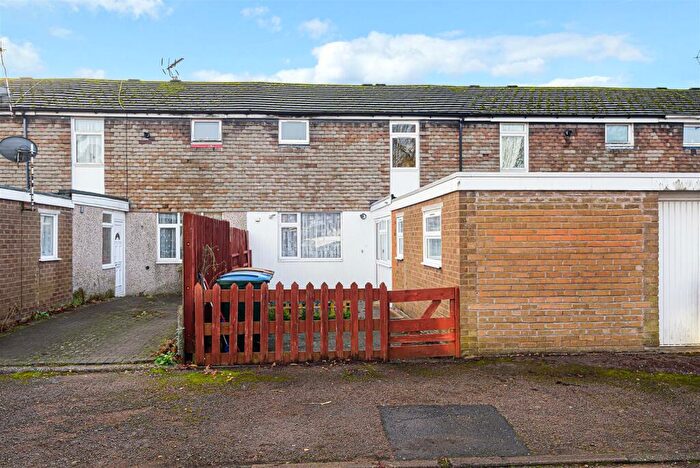 3 Bedroom Terraced House To Rent In Agincourt Road, Coventry, CV3