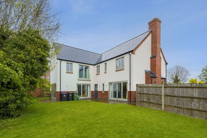 4 Bedroom Detached House To Rent In Bishops Acre, Lighthorne, CV35