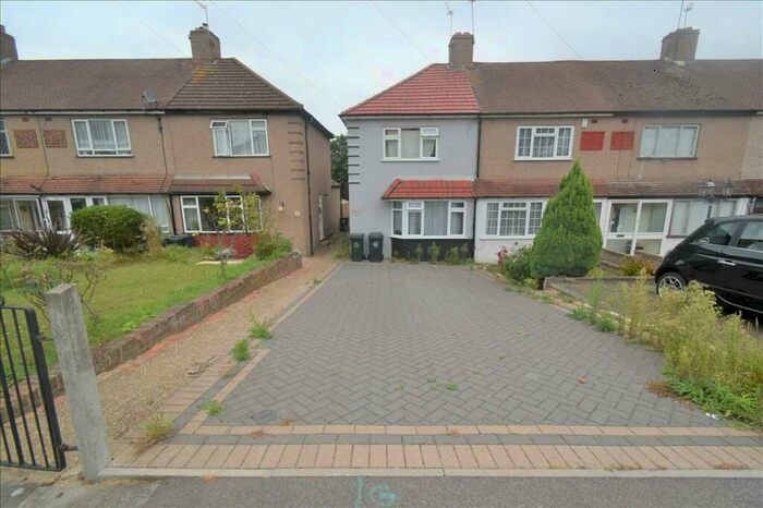 3 Bedroom House To Rent In Ashen Drive, Dartford, DA1