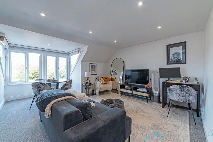 1 Bedroom Flat To Rent In Sumatra Road, London, NW6