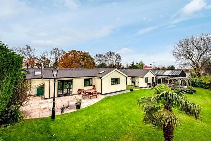 4 Bedroom Detached House For Sale In Little Warley Hall Lane, Little Warley, Brentwood, CM13