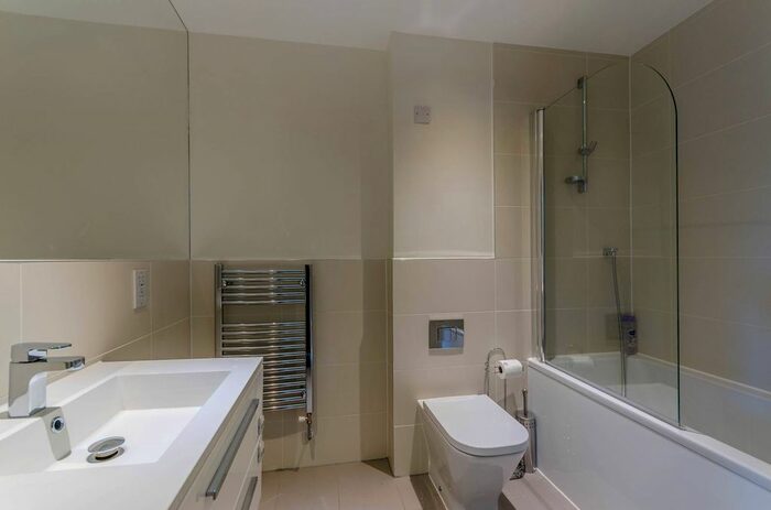 3 Bedroom Flat To Rent In Williams Way, Wembley, HA0