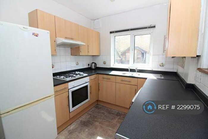 2 Bedroom Terraced House To Rent In Wildfell Road, London, SE6