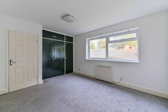 1 Bedroom Flat To Rent In Egmont Road, Sutton, SM2