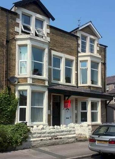 1 Bedroom Flat To Rent In Clarendon Road, Morecambe, LA3