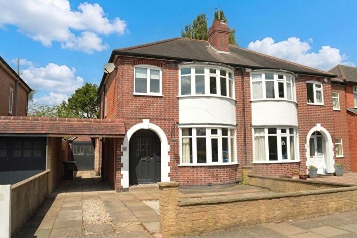3 Bedroom Semi-Detached House For Sale In Brinsmead Road, Knighton, Leicester, LE2