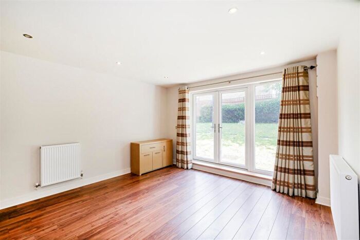 1 Bedroom Flat To Rent In Thomas Jacomb Place, London, E17