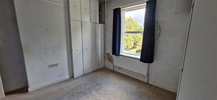 2 Bedroom Semi-detached House For Sale In Arthur Street, Farsley, Pudsey, LS28