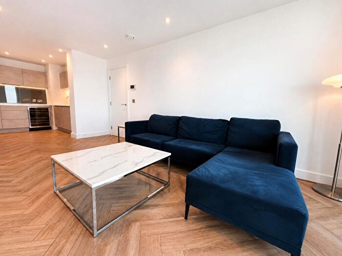 2 Bedroom Apartment To Rent In Chester Road, Manchester, Greater Manchester, M15