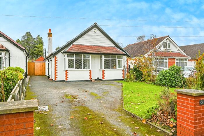 4 Bedroom Bungalow For Sale In Moss Side, Formby, Liverpool, Merseyside, L37