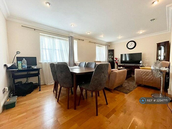 2 Bedroom Flat To Rent In Blessing Way, Barking, IG11