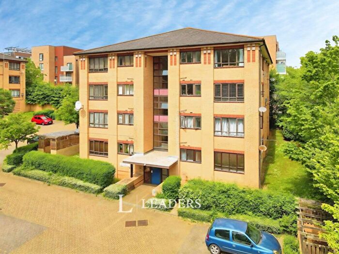 2 Bedroom Apartment For Sale In Dalgin Place, Campbell Park, Milton Keynes, MK9