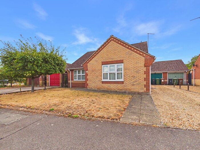 2 Bedroom Detached Bungalow For Sale In Oak Road, Stoke Ferry, King's Lynn, PE33