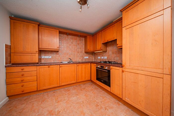 2 Bedroom Flat For Sale In / Fettes Row, New Town, Edinburgh, EH3
