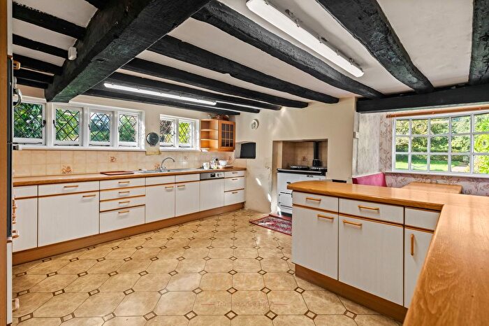 5 Bedroom Detached House For Sale In Rusper Road, Ifield, RH11