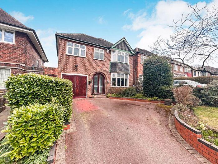 4 Bedroom Detached House For Sale In Greenridge Road, Handsworth Wood, Birmingham, B20