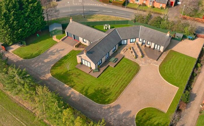 6 Bedroom Detached House For Sale In Crossroads House, Inchture, Perthshire, PH14