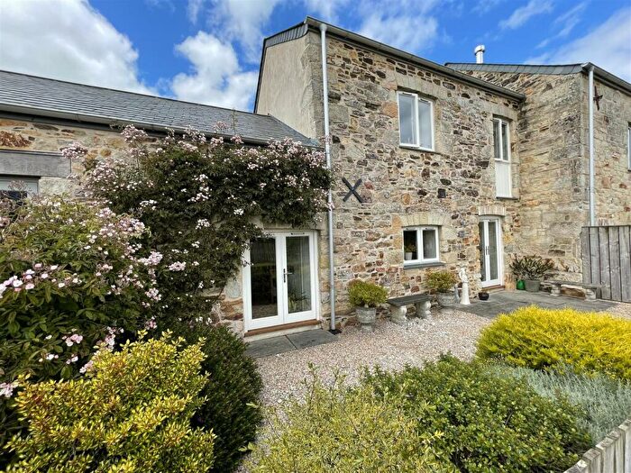 3 Bedroom Barn Conversion For Sale In Tregenna Farm Barns, London Apprentice, PL26