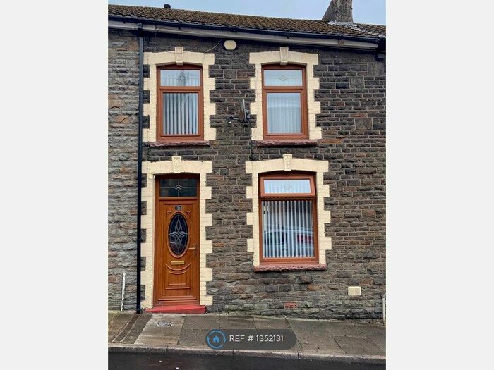 3 Bedroom Terraced House To Rent In Amos Hill, Tonypandy, CF40