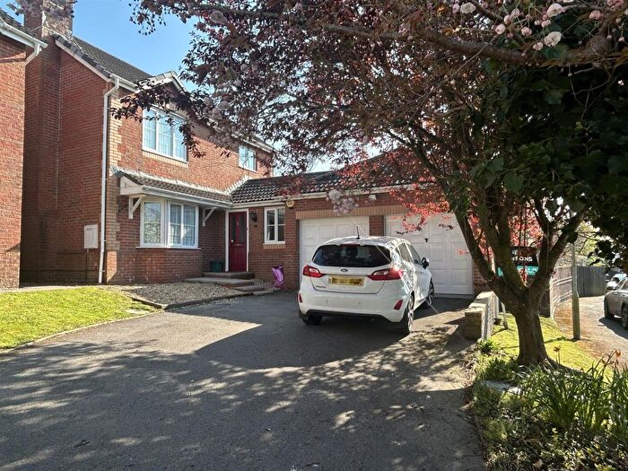 4 Bedroom Detached House For Sale In Cae Castell, Loughor, Swansea, SA4