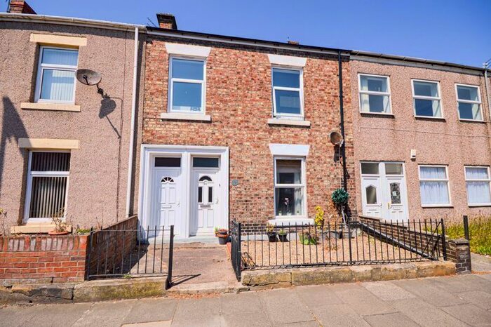 2 Bedroom Flat To Rent In Waterloo Road, Blyth, NE24